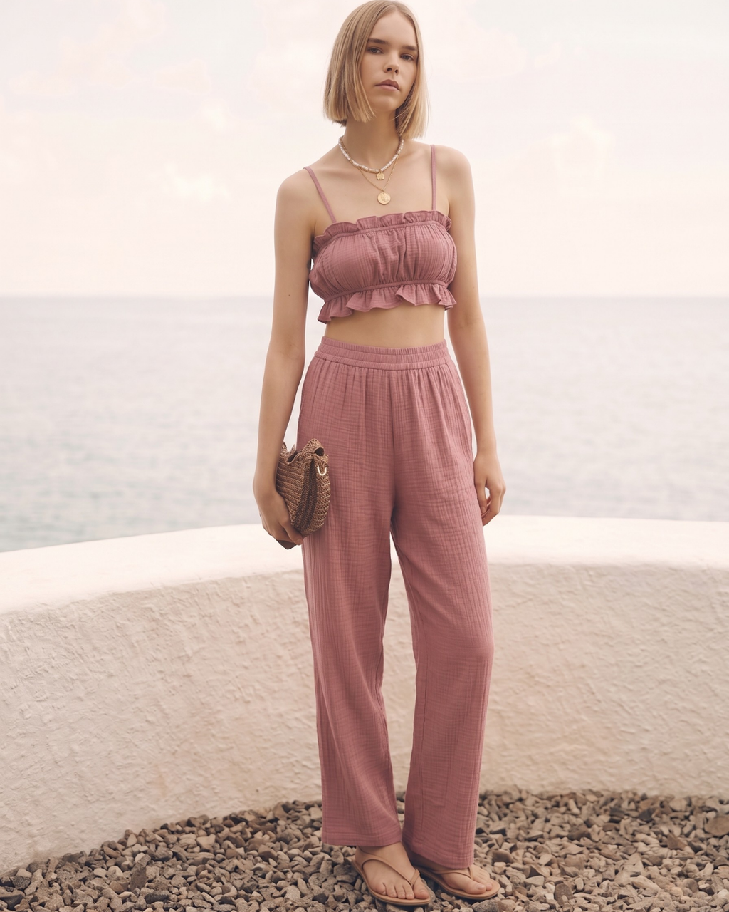 Kadın Yazlık Müslin İkili Takım - Fırfır Detaylı Askılı Crop Top ve Yüksek Bel Bol Paça Pantolon Seti