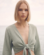 Kadın Yazlık Müslin İkili Takım - Uzun Kollu Crop Top ve Yüksek Bel Mini Etek Seti
